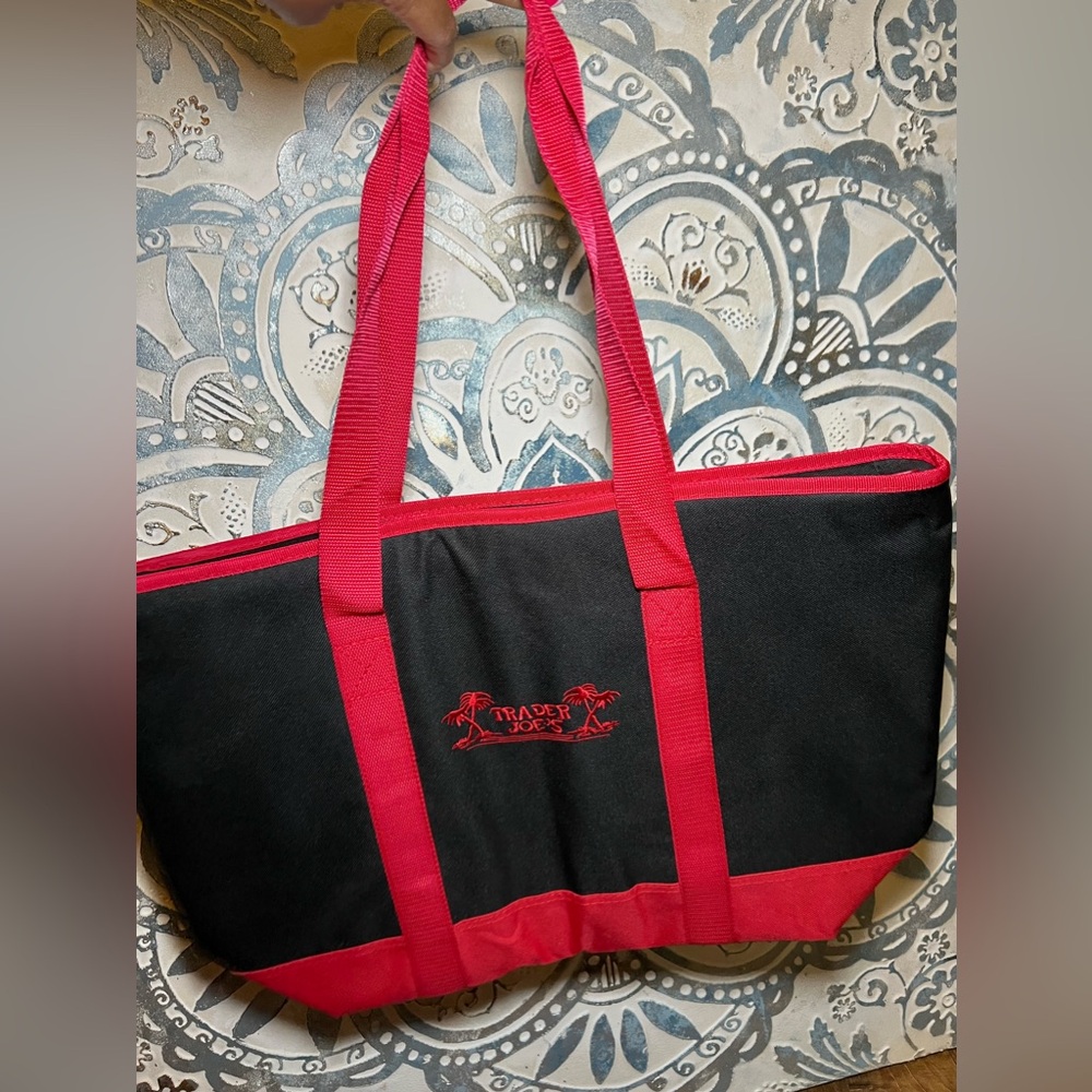 Large Trader Joe’s Cooler Bag NEW